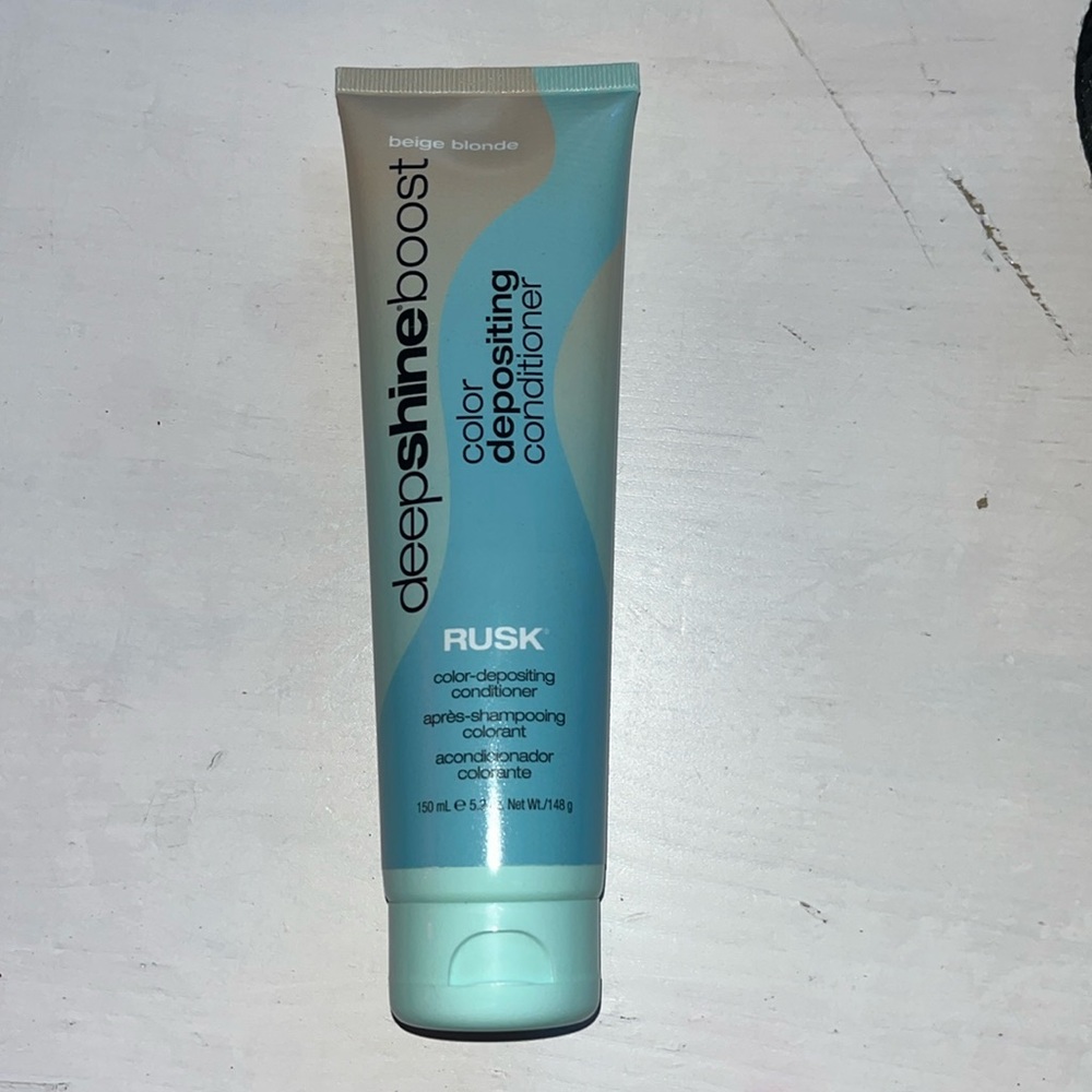 Rusk
Deepshine Boost Color Depositing Conditioner - Beige Blonde